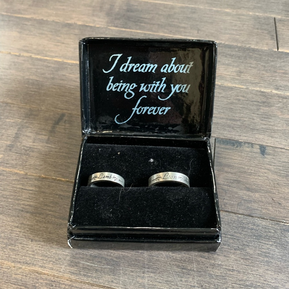 Twilight Lion (Size 10) & Lamb (Size 7) Couples Ring Set